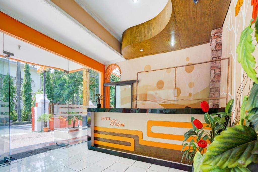 Oyo 3956 Hotel Palem 2 Syariah Malang Exterior foto